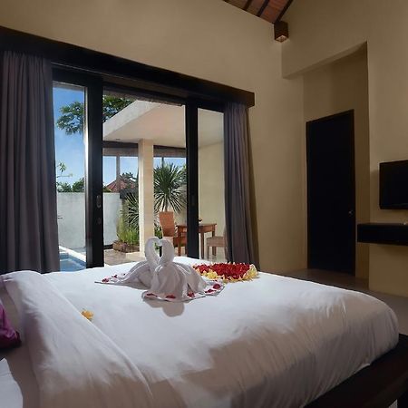 Palm Leaf Villa Ungasan Habitación foto